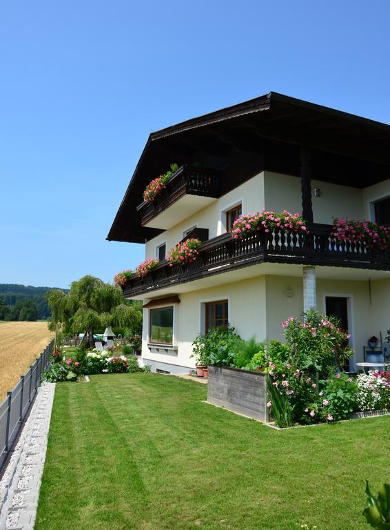 Hotel Haus Gruber à Attersee Extérieur photo